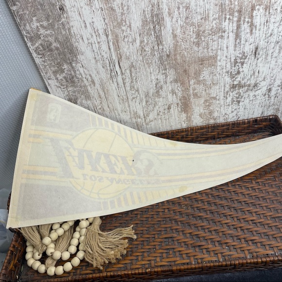 Vintage Los Angeles Lakers NFL Pennant - Picture 2 of 2
